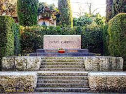 Tomba monumentale Carducci (Miniatura 259x195 px)